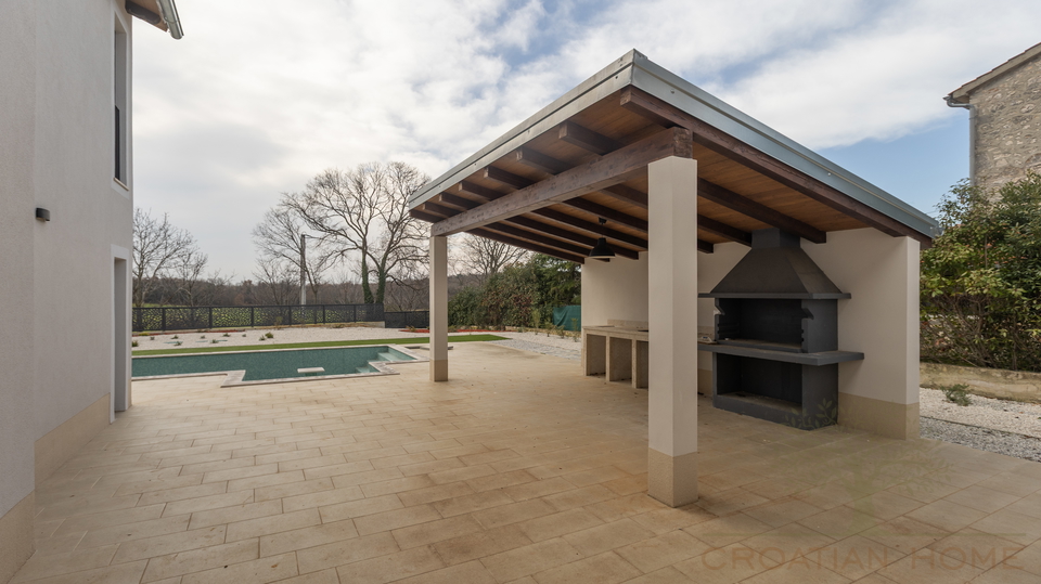 RUHIGE DORFLAGE&comma; MODERNE ARCHTEKTUR  UND MEDITERRANES WOHNGEF&Uuml;HL - VILLA NUR 5 MINUTEN VON POREC