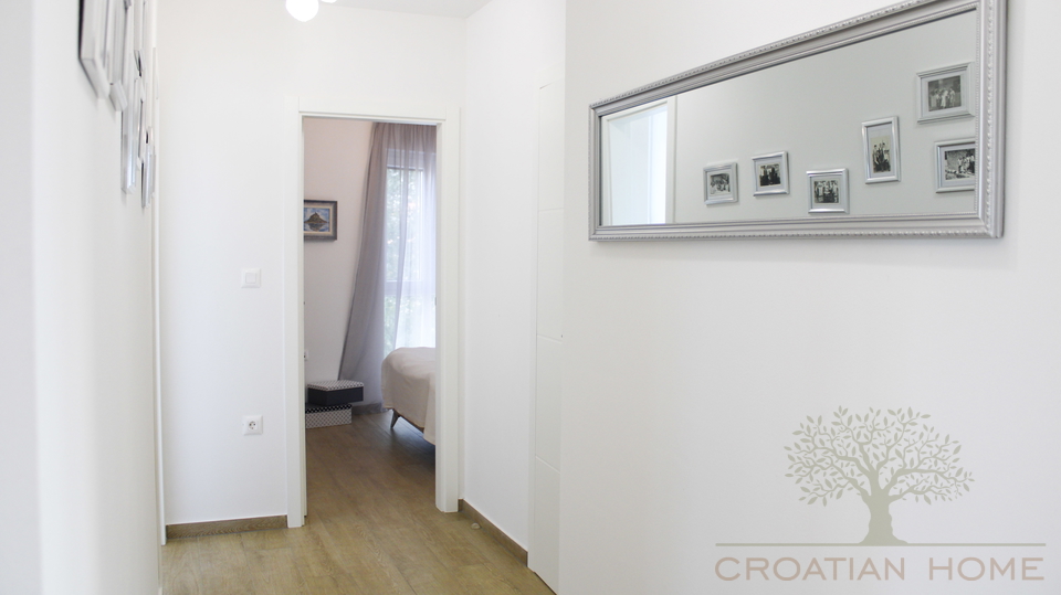 WOHNUNG MIT 3 SCHLAFZIMMERN UND MEERBLICK - GARTEN MITNUZUNG