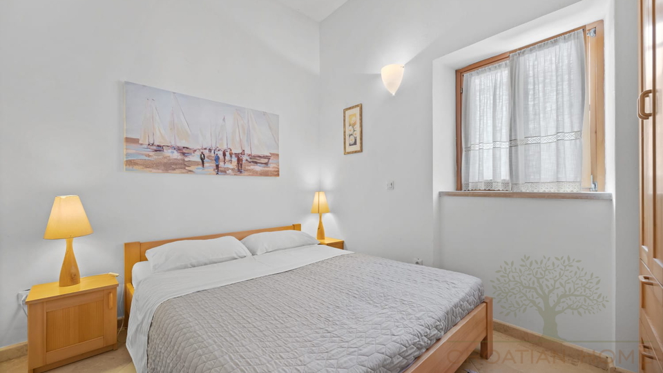 Authentisches Steinanwesen in Istrien &ndash; zwei H&auml;user&comma; Pool und mediterranes Lebensgef&uuml;hl