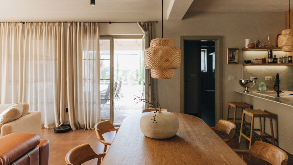 Premium-Villa nahe Pore&ccaron; &plus; 5&period;500 m&sup2; Zusatzgrundst&uuml;ck f&uuml;r Sport & Freizeit &lpar;beantragte Umwidmung&rpar;