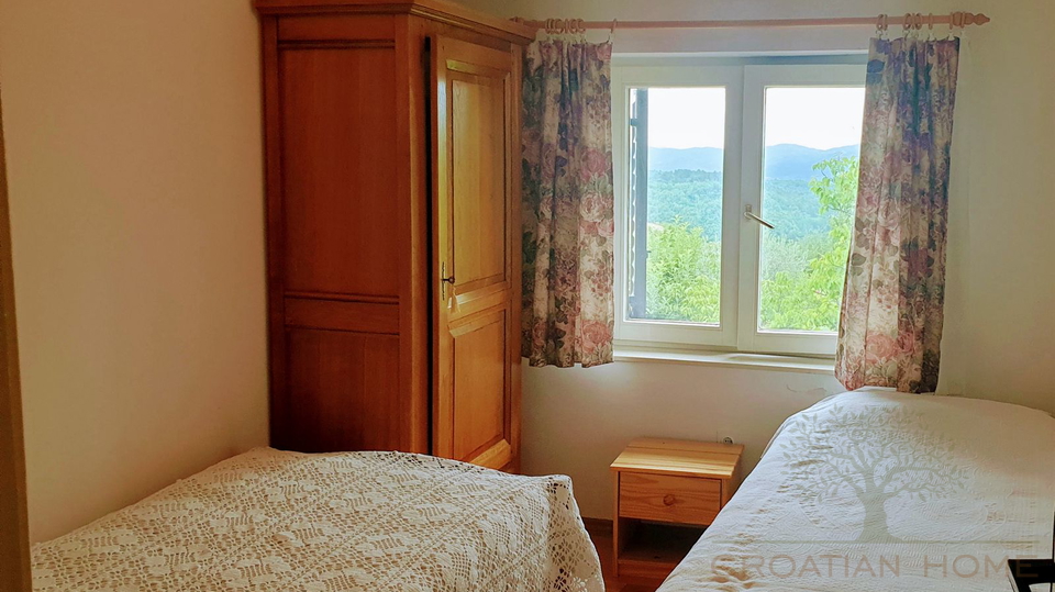 ISTRIEN&comma; SOVINJAK&comma; HAUS MIT SCH&Ouml;NEM GARTEN UND HERRLICHER AUSSICHT