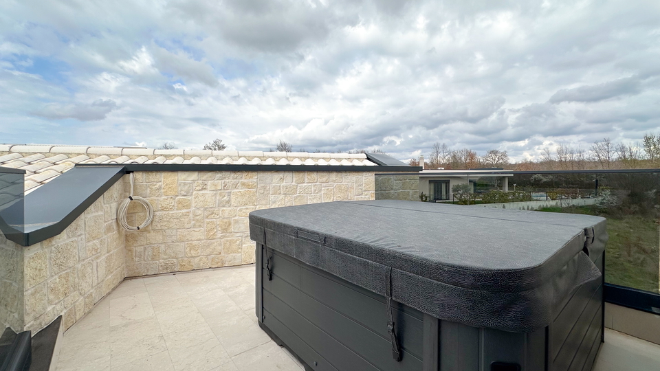 ZEITLOSES DESIGN TRIFT TOP LOCATION