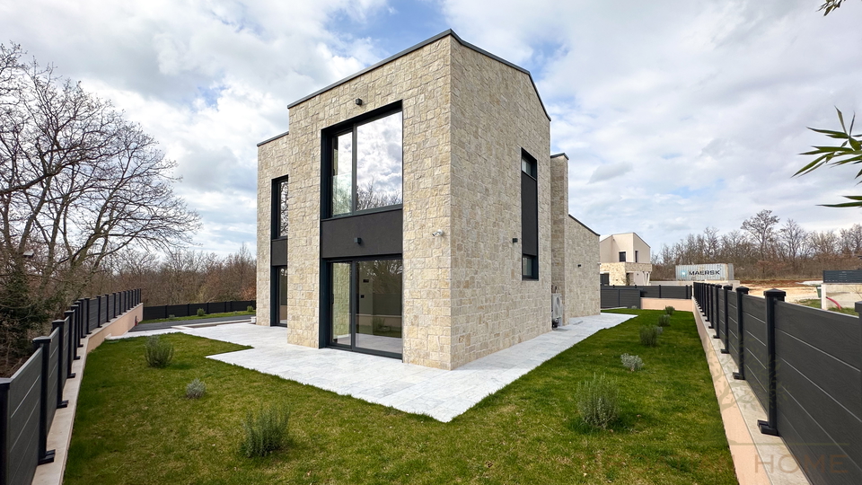 ZEITLOSES DESIGN TRIFT TOP LOCATION