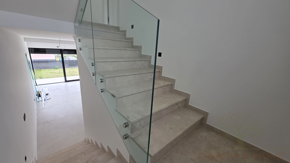 Modernes Endreihenhaus mit Meerblick&comma; Garten und Jacuzzi &ndash; nur 700 m vom Meer entfernt