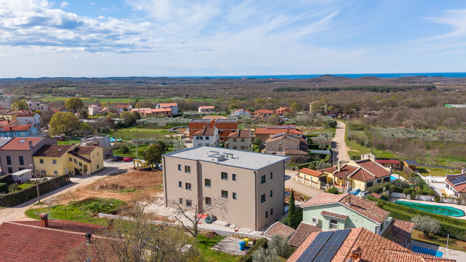 Exklusive Gartenwohnung mit Meerblick in ruhiger Lage nahe Pore&ccaron;