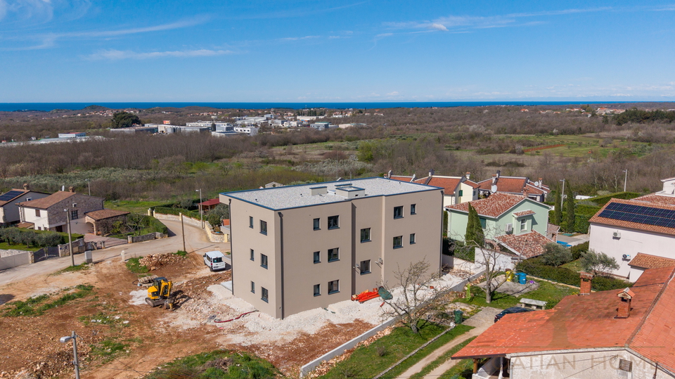 Exklusive Gartenwohnung mit Meerblick in ruhiger Lage nahe Pore&ccaron;