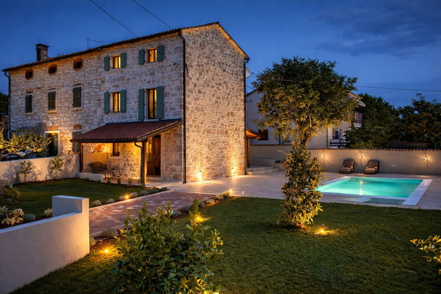 House, 108 m2, For Sale, Poreč