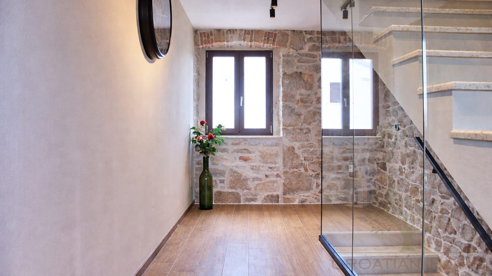 House&comma; 108 m2&comma; For Sale&comma; Pore&ccaron;
