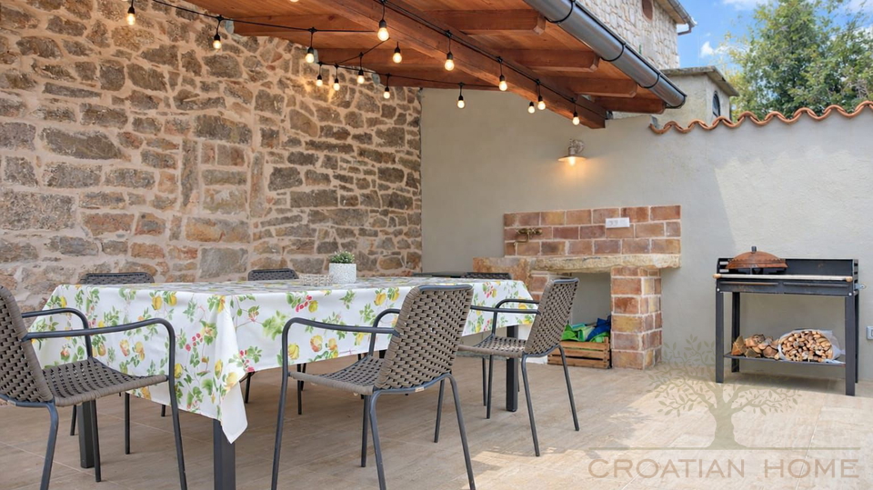 House&comma; 108 m2&comma; For Sale&comma; Pore&ccaron;