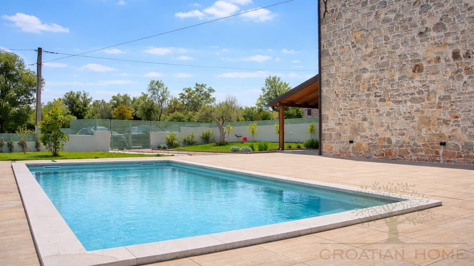 House&comma; 108 m2&comma; For Sale&comma; Pore&ccaron;