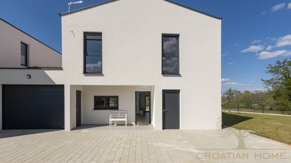 Modernes Haus in ruhiger Lage &ndash; nur 4 km von Pore&ccaron; entfernt - Meerblick&excl;