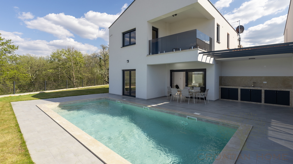 Modernes Haus in ruhiger Lage &ndash; nur 4 km von Pore&ccaron; entfernt - Meerblick&excl;