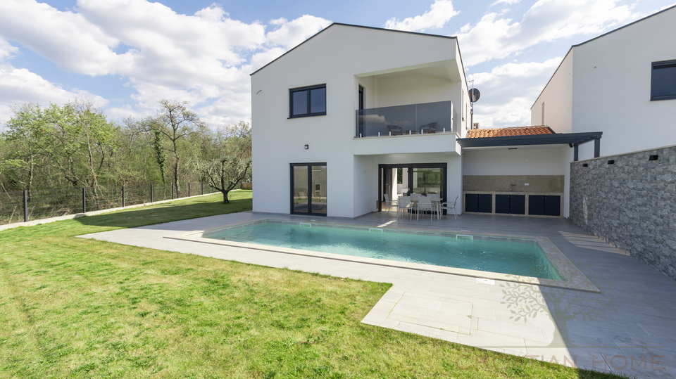 Modernes Haus in ruhiger Lage &ndash; nur 4 km von Pore&ccaron; entfernt - Meerblick&excl;