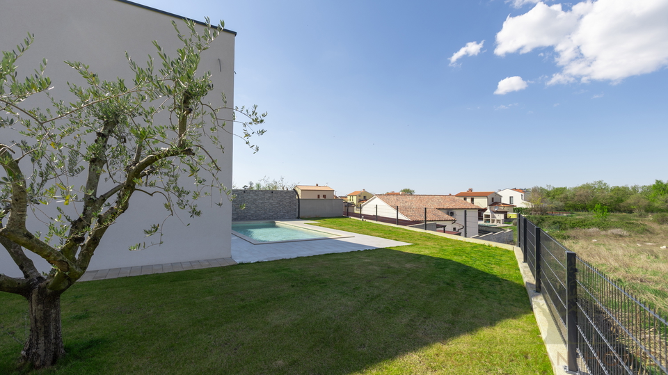 Modernes Haus in ruhiger Lage &ndash; nur 4 km von Pore&ccaron; entfernt - Meerblick&excl;