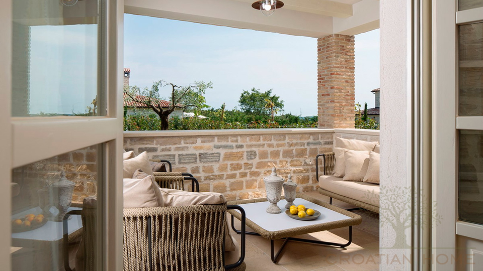 STEINHAUS-VILLA MIT POOL UND 4 SCHLAFZIMMERN -RUHIGE LAGE&excl;
