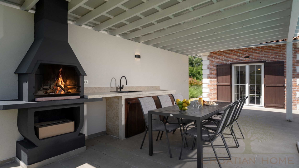 Mediterranes Traumhaus mit Meerblick &ndash; nur 5 Autominuten von Pore&ccaron; entfernt