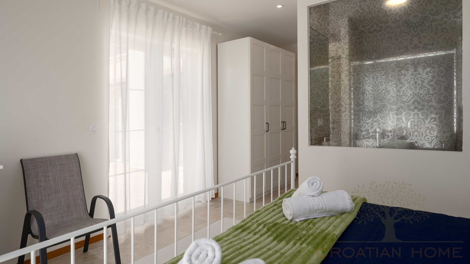 Mediterranes Traumhaus mit Meerblick &ndash; nur 5 Autominuten von Pore&ccaron; entfernt