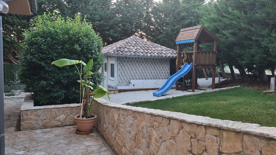WUNDERSCH&Ouml;NE MEDITTERRANE VILLA MIT BEHEIZTEM POOL