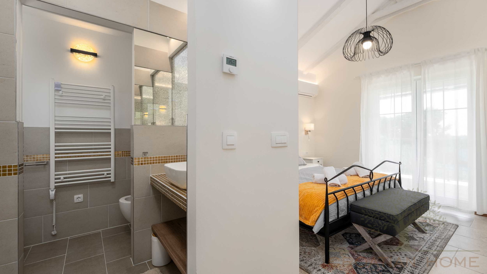 Mediterranes Traumhaus mit Meerblick &ndash; nur 5 Autominuten von Pore&ccaron; entfernt