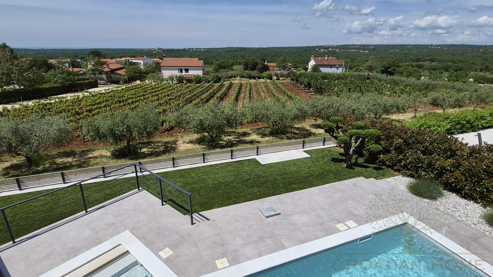 MEDITERRANE TRAUMVILLA MIT POOL UND MEERBLICK KOMPLETT AUSGESTATTET
