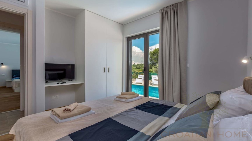 Villa mit Pool und viel Privatsphare - keine Nachbarrn