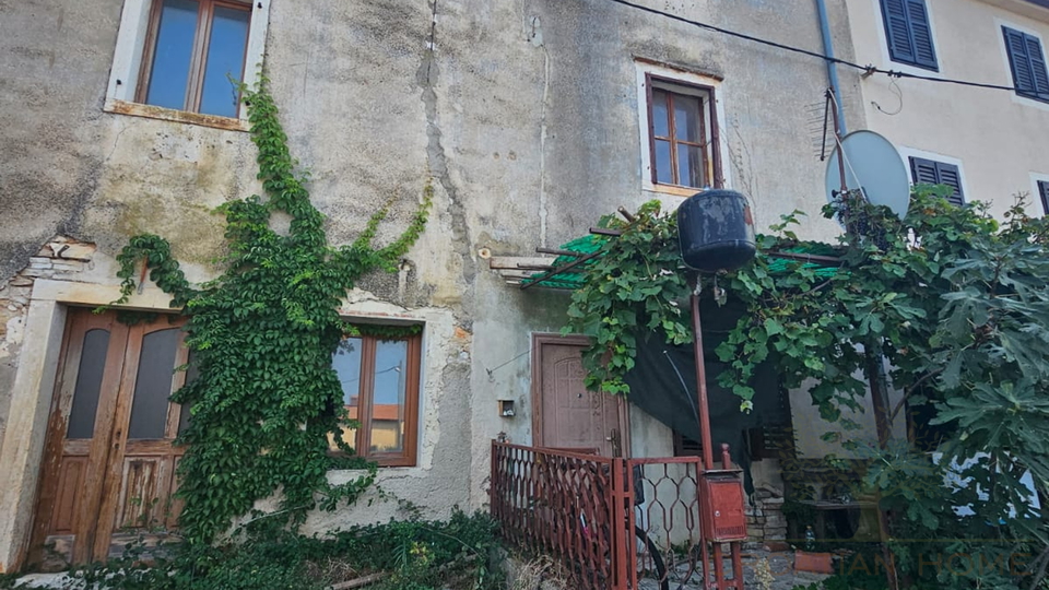 Altes Steinhaus komplett renoviert mit sch&ouml;nem Meerblick in der N&auml;he von Novigrad in ruhiger Lage