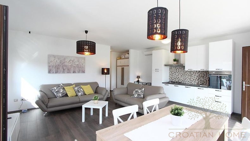 Mediterranes Haus nur 600 m vom Meer mit 4800 m2 Grundst&uuml;ck