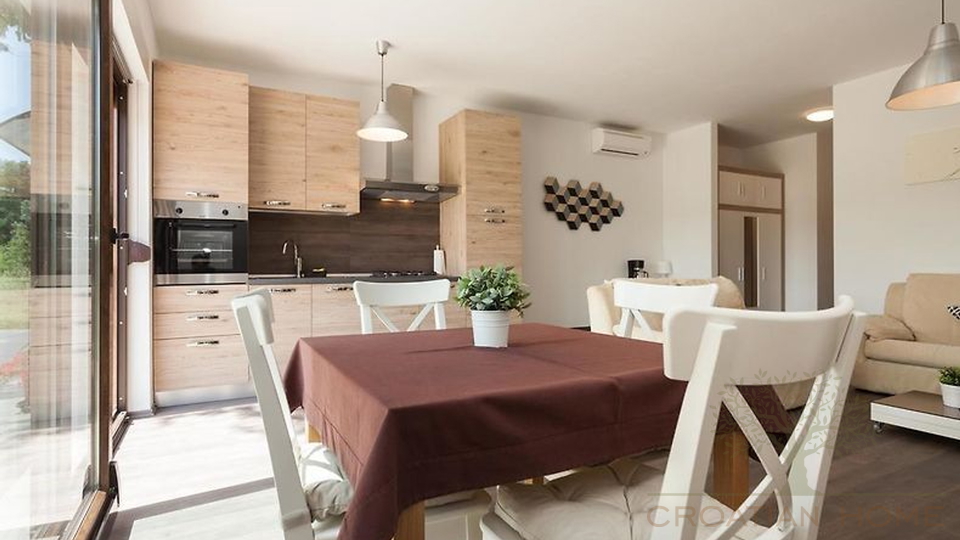 Mediterranes Haus nur 600 m vom Meer mit 4800 m2 Grundst&uuml;ck