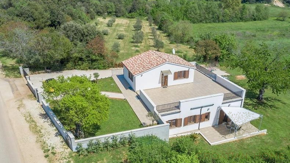 Mediterranes Haus nur 600 m vom Meer mit 4800 m2 Grundst&uuml;ck