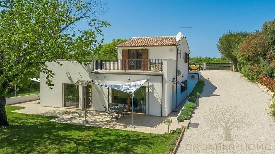 Mediterranes Haus nur 600 m vom Meer mit 4800 m2 Grundst&uuml;ck