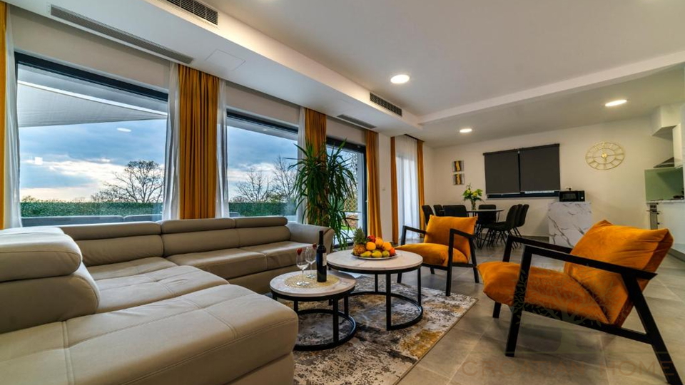 Moderne Villa mit Pool und Jacuzzi nur 4 km von Porec entfernt - Solarkolektoren und Fussbodenheizung&excl;