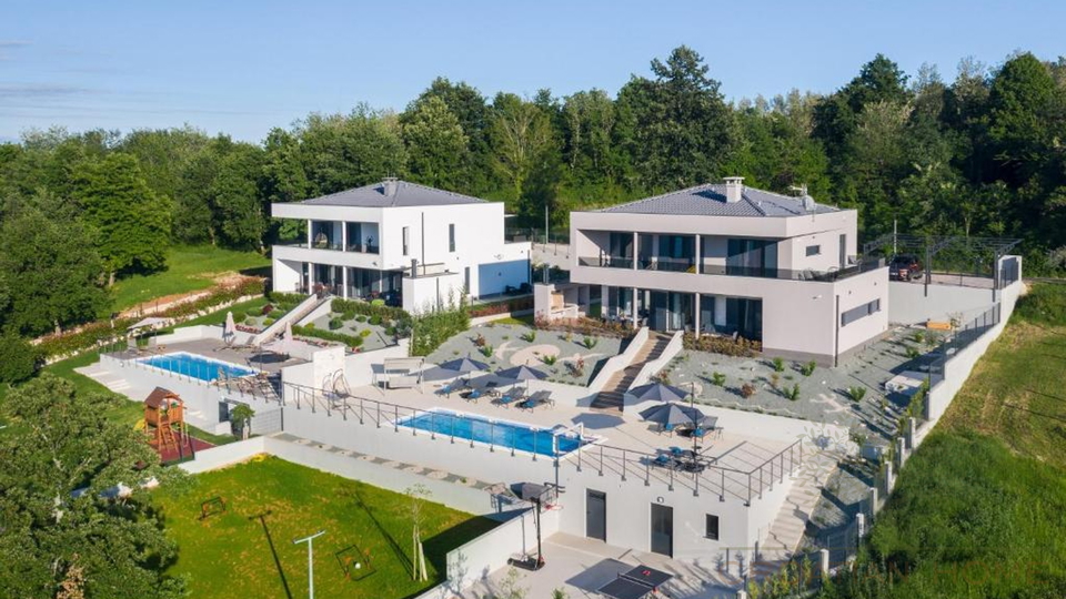 Voll ausgestattete Villa mit Traumausblick&comma; Pool mit Gegentromschwimmen und Solarkolektoren f&uuml;r Warmwassser
