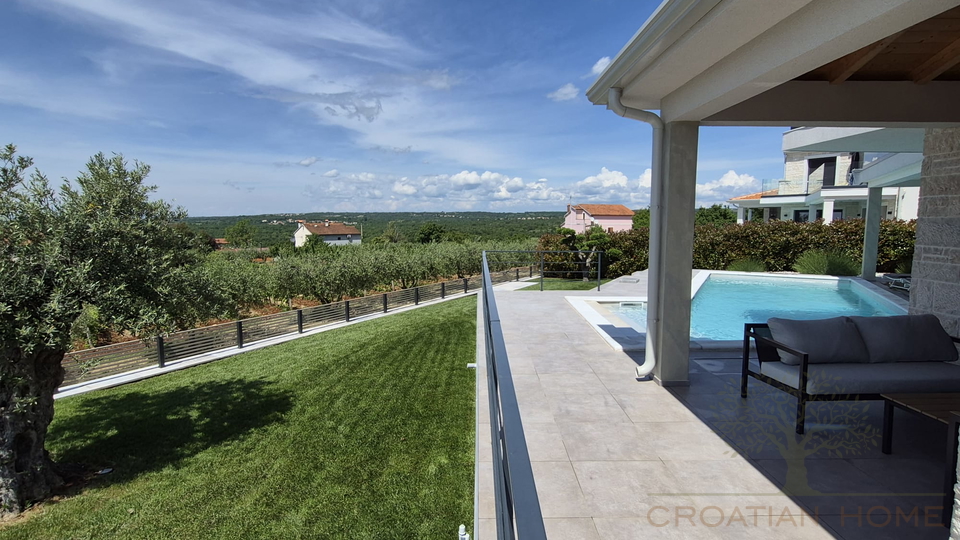 MEDITERRANE TRAUMVILLA MIT POOL UND MEERBLICK KOMPLETT AUSGESTATTET