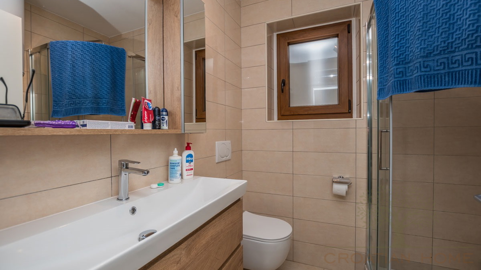 MEDITERRANE VILLA MIT EINLIEGERWOHNUNG UND POOL