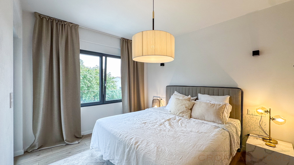 MODERNE NEUE VILLA MIT SALZWASSER POOL UND KOMPLETT AUSGESTATTET UND M&Ouml;BLIERT ZUM VERKAUF