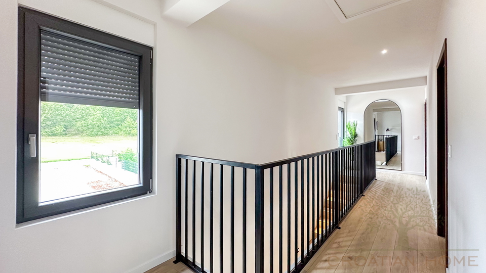MODERNE NEUE VILLA MIT SALZWASSER POOL UND KOMPLETT AUSGESTATTET UND M&Ouml;BLIERT ZUM VERKAUF