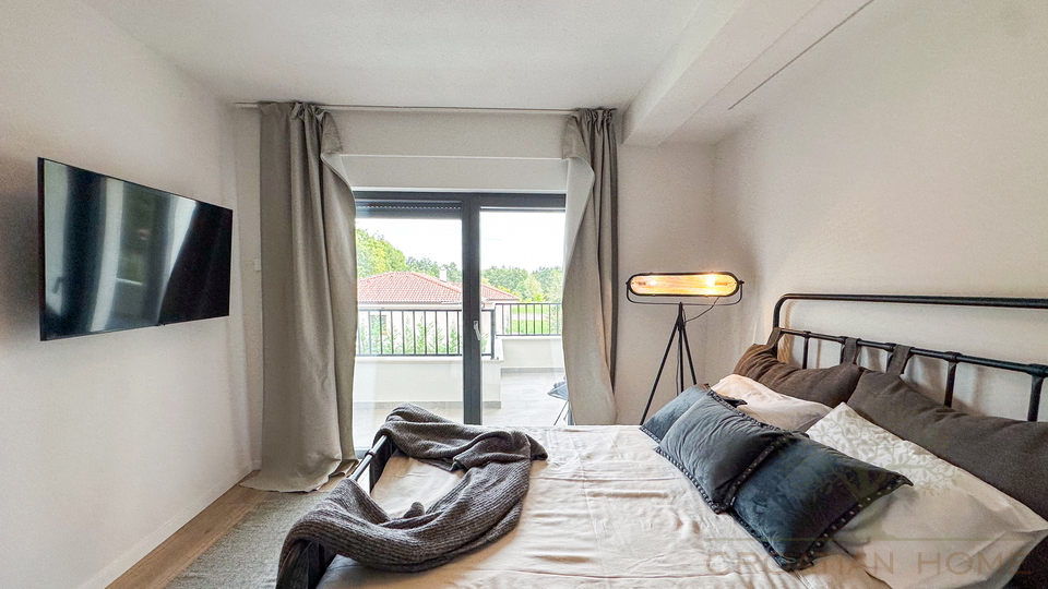 MODERNE NEUE VILLA MIT SALZWASSER POOL UND KOMPLETT AUSGESTATTET UND M&Ouml;BLIERT ZUM VERKAUF