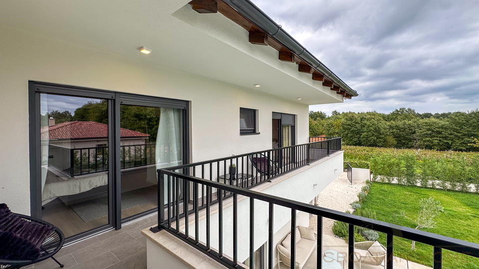 MODERNE NEUE VILLA MIT SALZWASSER POOL UND KOMPLETT AUSGESTATTET UND M&Ouml;BLIERT ZUM VERKAUF