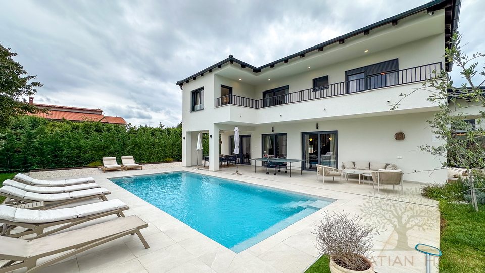 MODERNE NEUE VILLA MIT SALZWASSER POOL UND KOMPLETT AUSGESTATTET UND M&Ouml;BLIERT ZUM VERKAUF