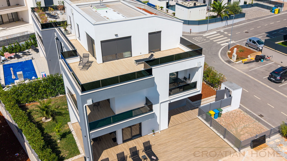 Moderne Villa nur ca&period; 500 m vom Meer &ndash; durchdachtes Konzept mit hervorragendem Vermietungspotenzial