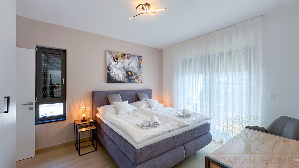 Moderne Villa nur ca&period; 500 m vom Meer &ndash; durchdachtes Konzept mit hervorragendem Vermietungspotenzial