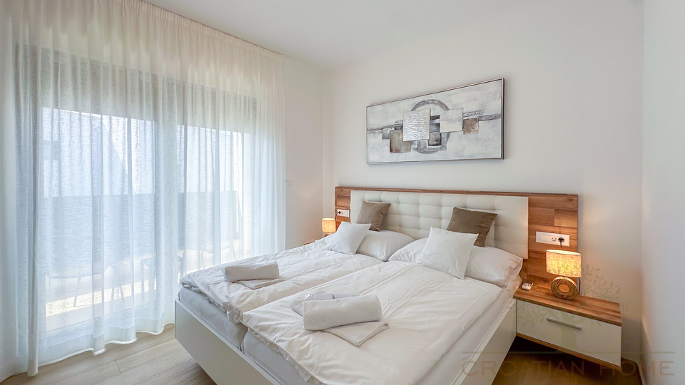 Moderne Villa nur ca&period; 500 m vom Meer &ndash; durchdachtes Konzept mit hervorragendem Vermietungspotenzial