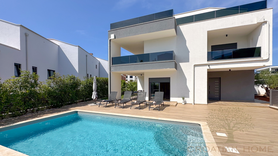 Moderne Villa nur ca&period; 500 m vom Meer &ndash; durchdachtes Konzept mit hervorragendem Vermietungspotenzial