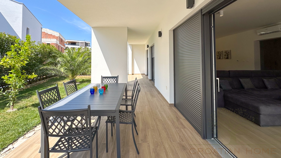 Moderne Villa nur ca&period; 500 m vom Meer &ndash; durchdachtes Konzept mit hervorragendem Vermietungspotenzial