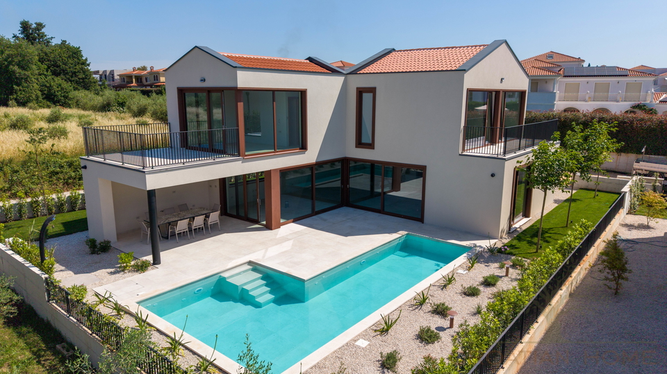 House&comma; 190 m2&comma; For Sale&comma; Pore&ccaron;