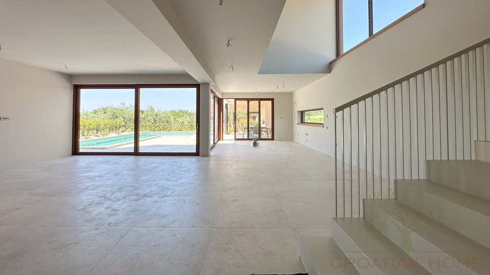 House&comma; 190 m2&comma; For Sale&comma; Pore&ccaron;