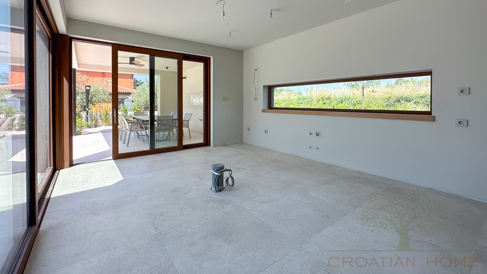 House&comma; 190 m2&comma; For Sale&comma; Pore&ccaron;