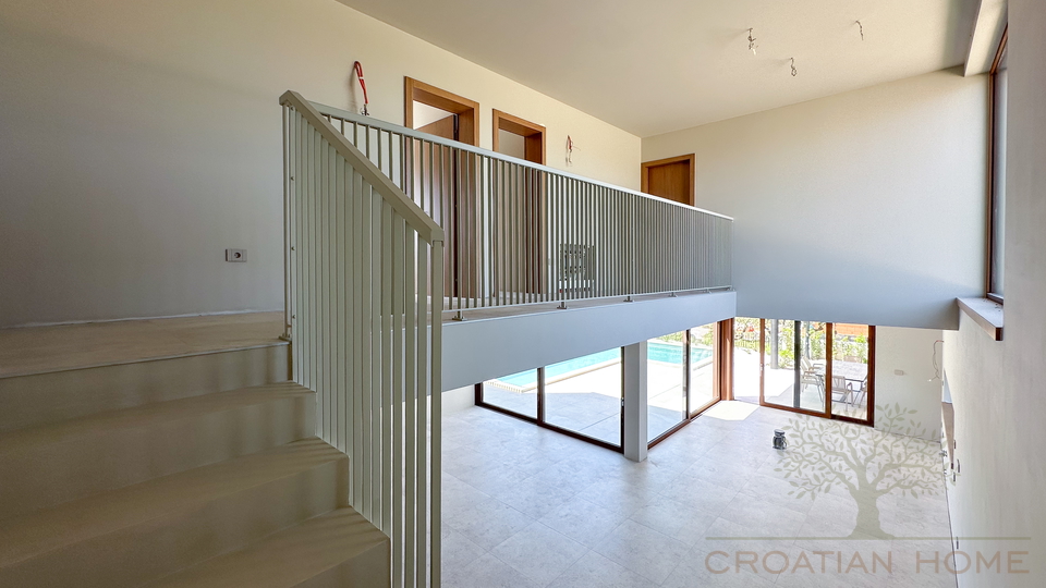 House&comma; 190 m2&comma; For Sale&comma; Pore&ccaron;