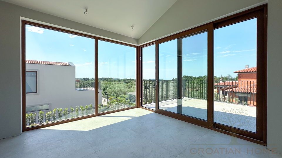 House&comma; 190 m2&comma; For Sale&comma; Pore&ccaron;