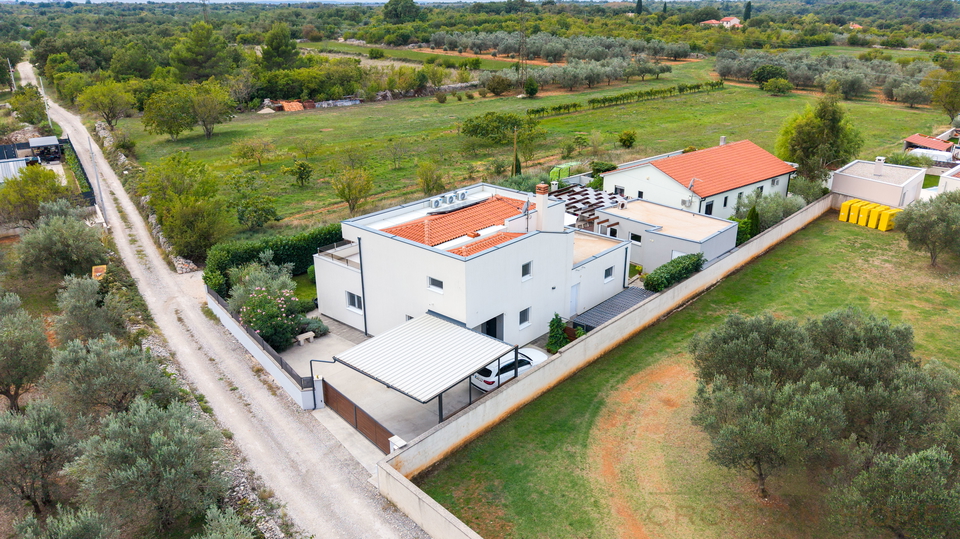 Moderne Villa mit Pool in sehr guter Lage &ndash; hochwertige Bauqualit&auml;t - top gepflegtes Anwesen V
